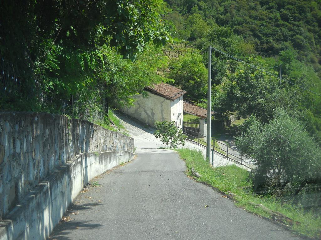 Agriturismo Cascina Lert Marone Exterior foto